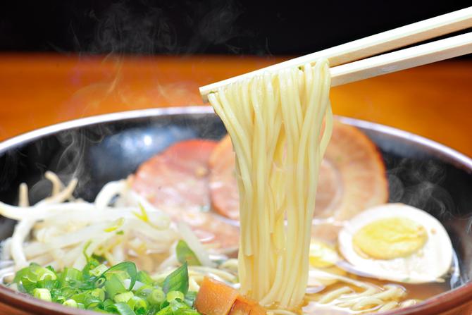 真のラーメン激戦区はどこ？23区別ラーメン業態の競合店が多いランキングを発表！