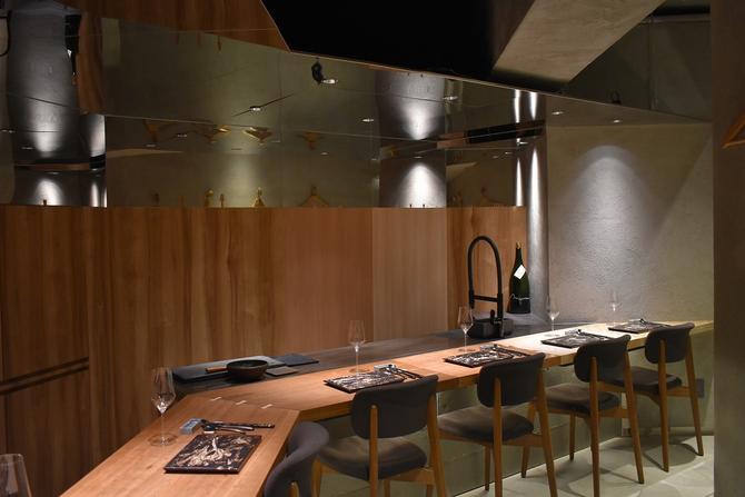 IT企業経営の傍ら飲食店開業を実現。和と最新技術をコンセプトにした店舗開業の道のり