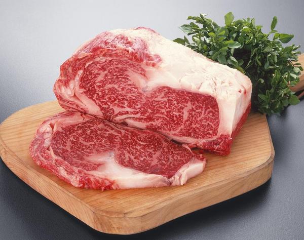 新鮮なお肉もお届けします